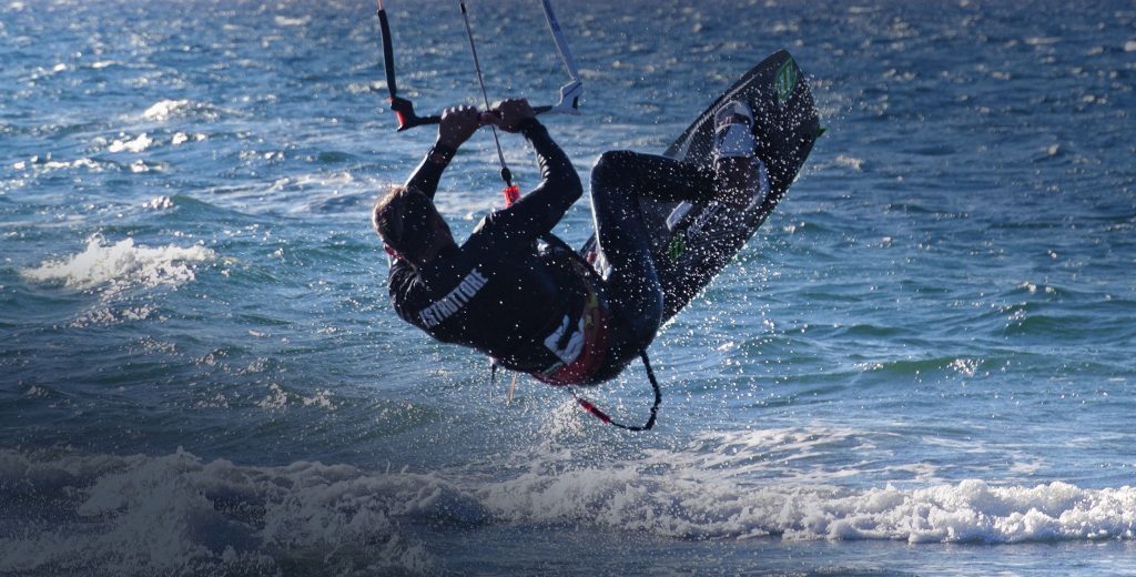 Come saltare con il kitesurf